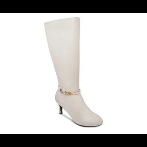 KAREN SCOTT Off White Buckle Accent Ankle Strap, Zip-Up Dress Heeled Boots